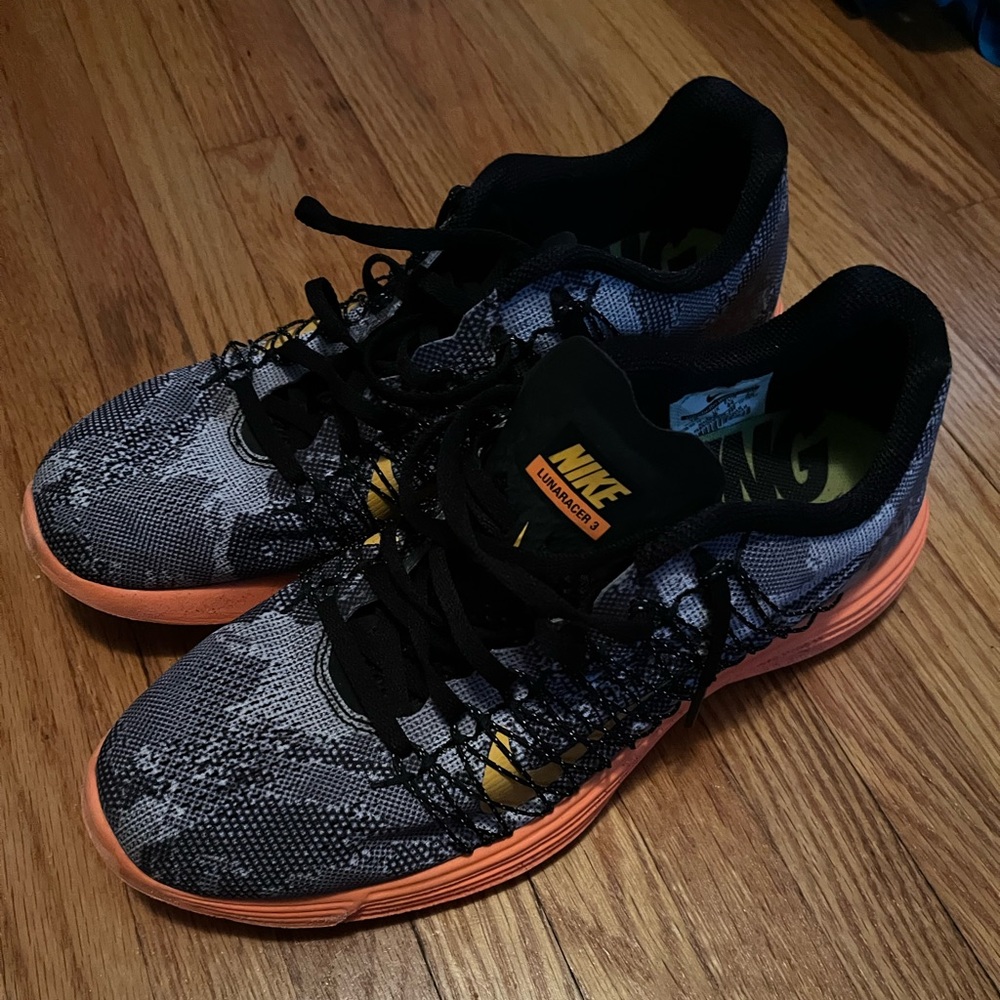 Nike lunaracer mens 10 orange/camo
